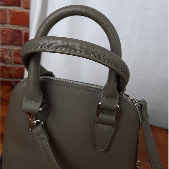 Steve Madden Green Satchel with Structured Shape and Chain Detail - Picture 8 of 16